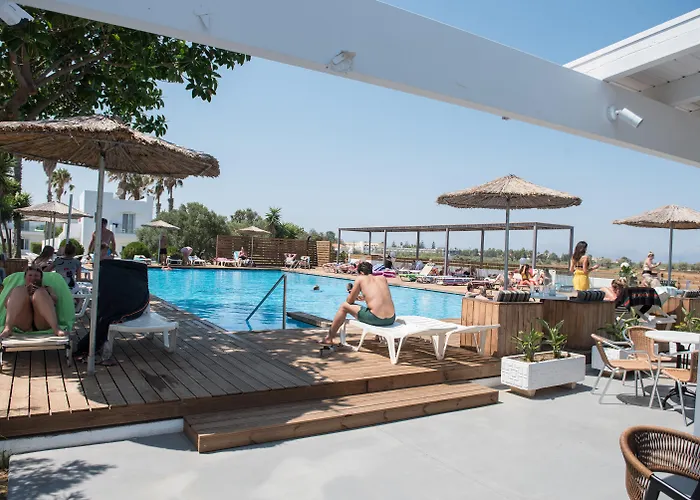 Summer Village Of Hippokrates - Adults Only